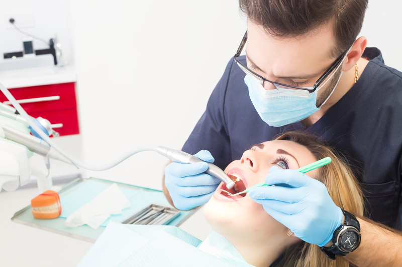 Carie | Odontoiatria Conservativa allo studio dentistico riva